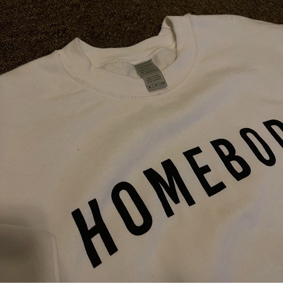 Graphic Sweatshirt - Picture 2 of 3